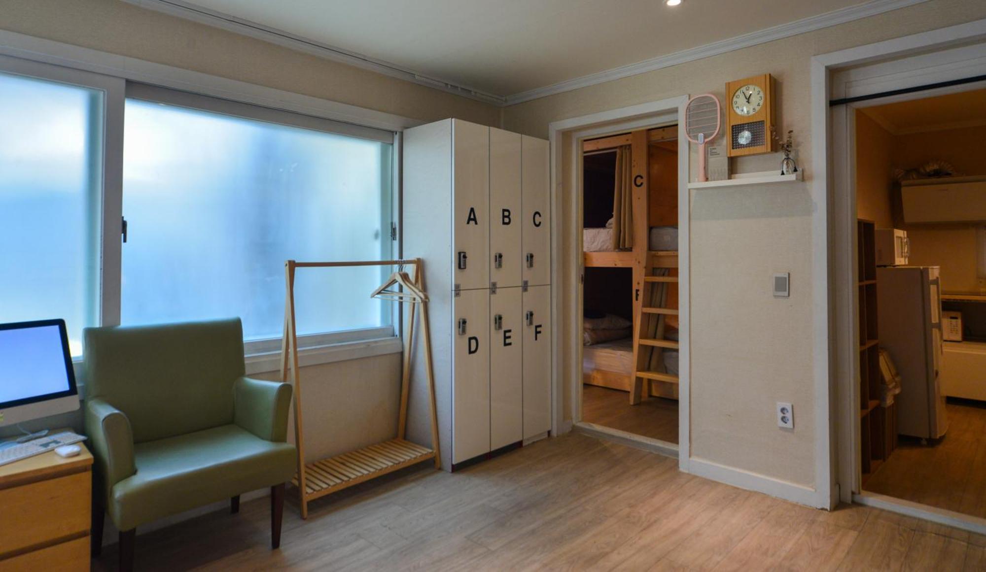 Helloworld Guesthouse Seoul Ngoại thất bức ảnh